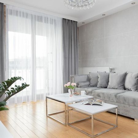 Warsaw Silver Residence By Renters Prestige Екстер'єр фото