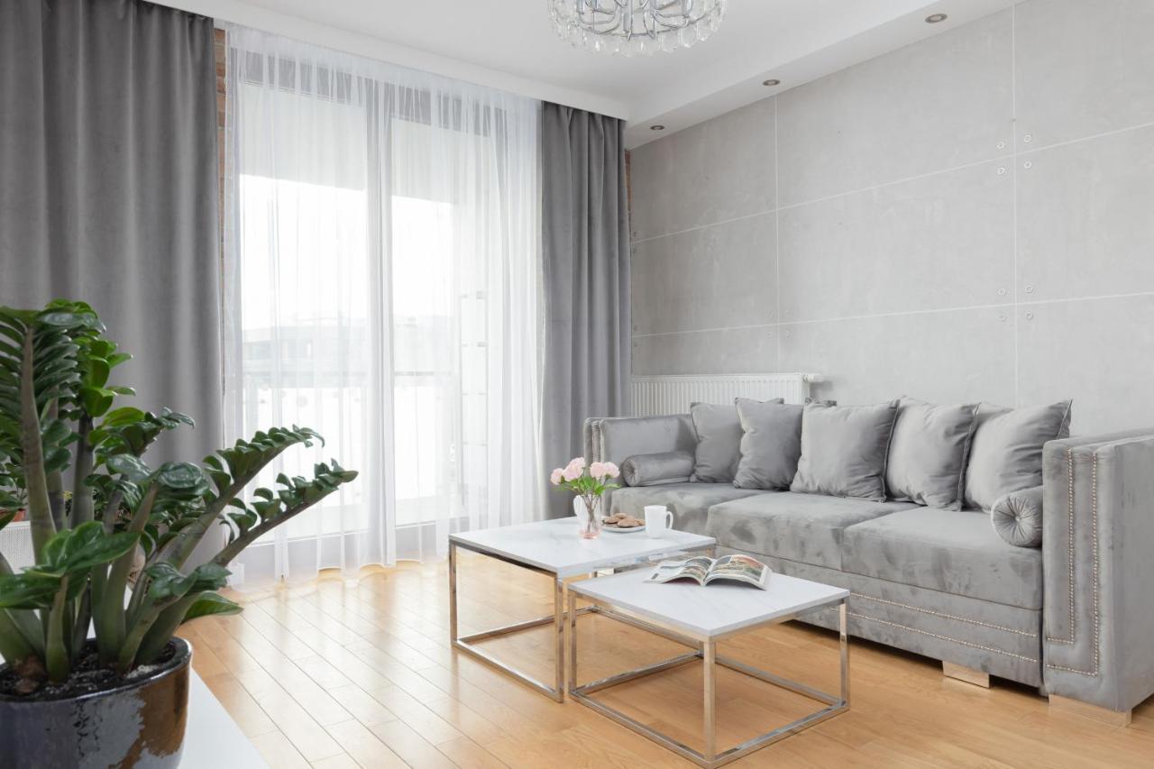 Warsaw Silver Residence By Renters Prestige Екстер'єр фото